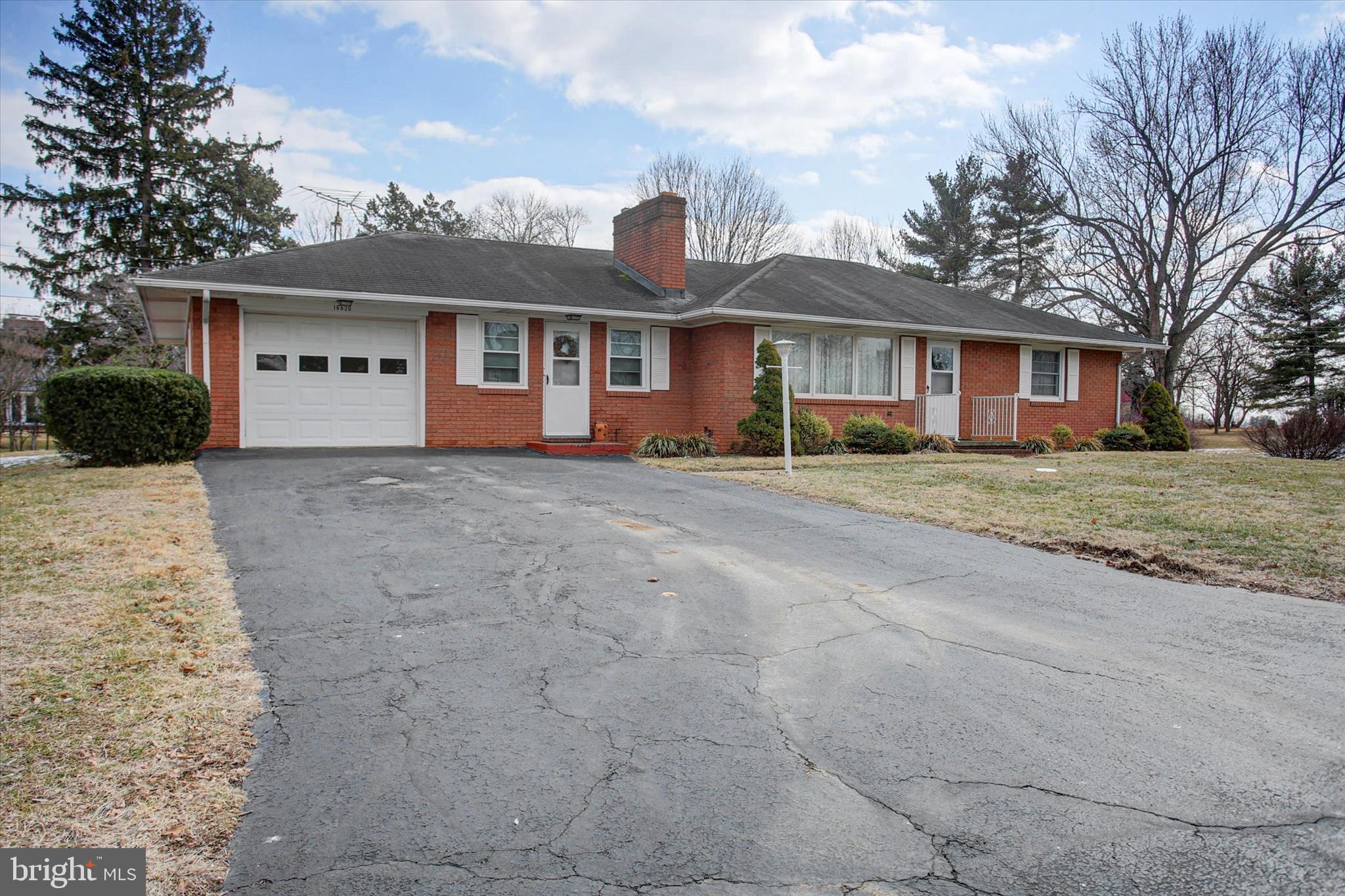 HAGERSTOWN - Residential