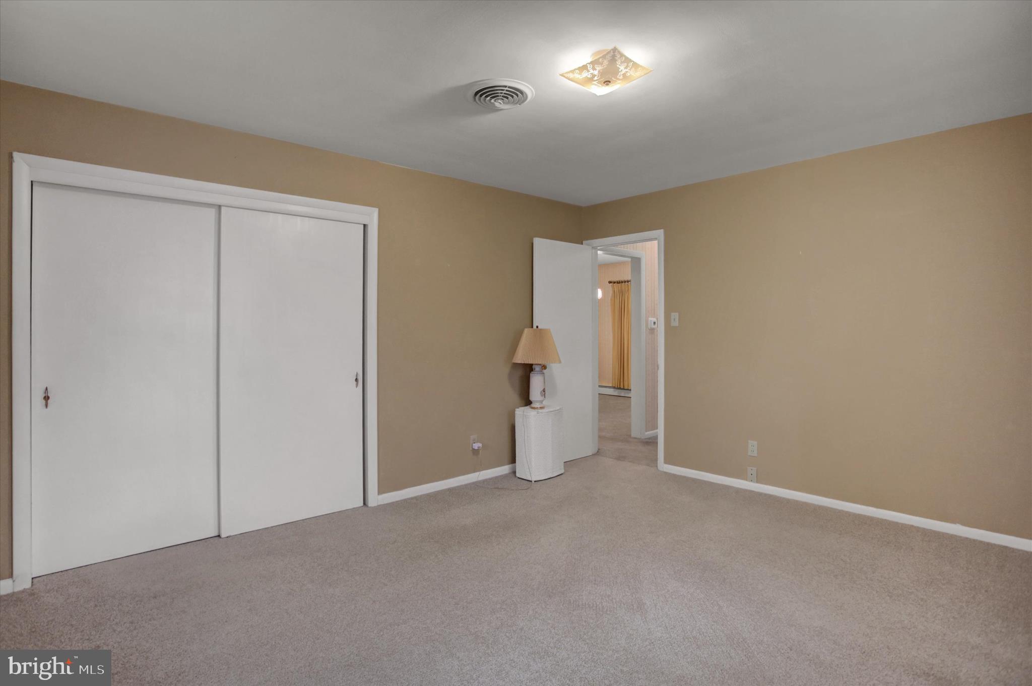 HAGERSTOWN - Residential