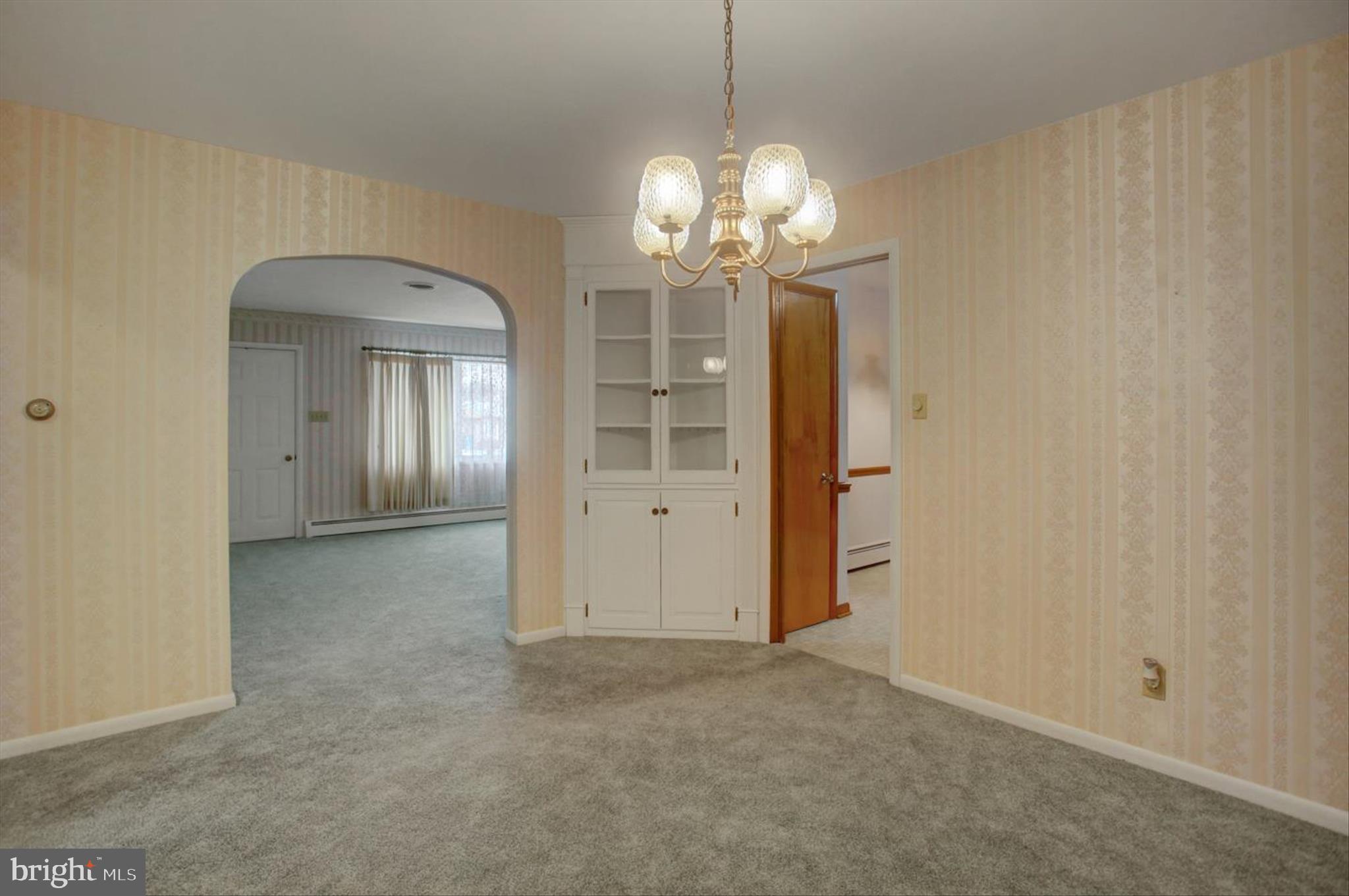 HAGERSTOWN - Residential