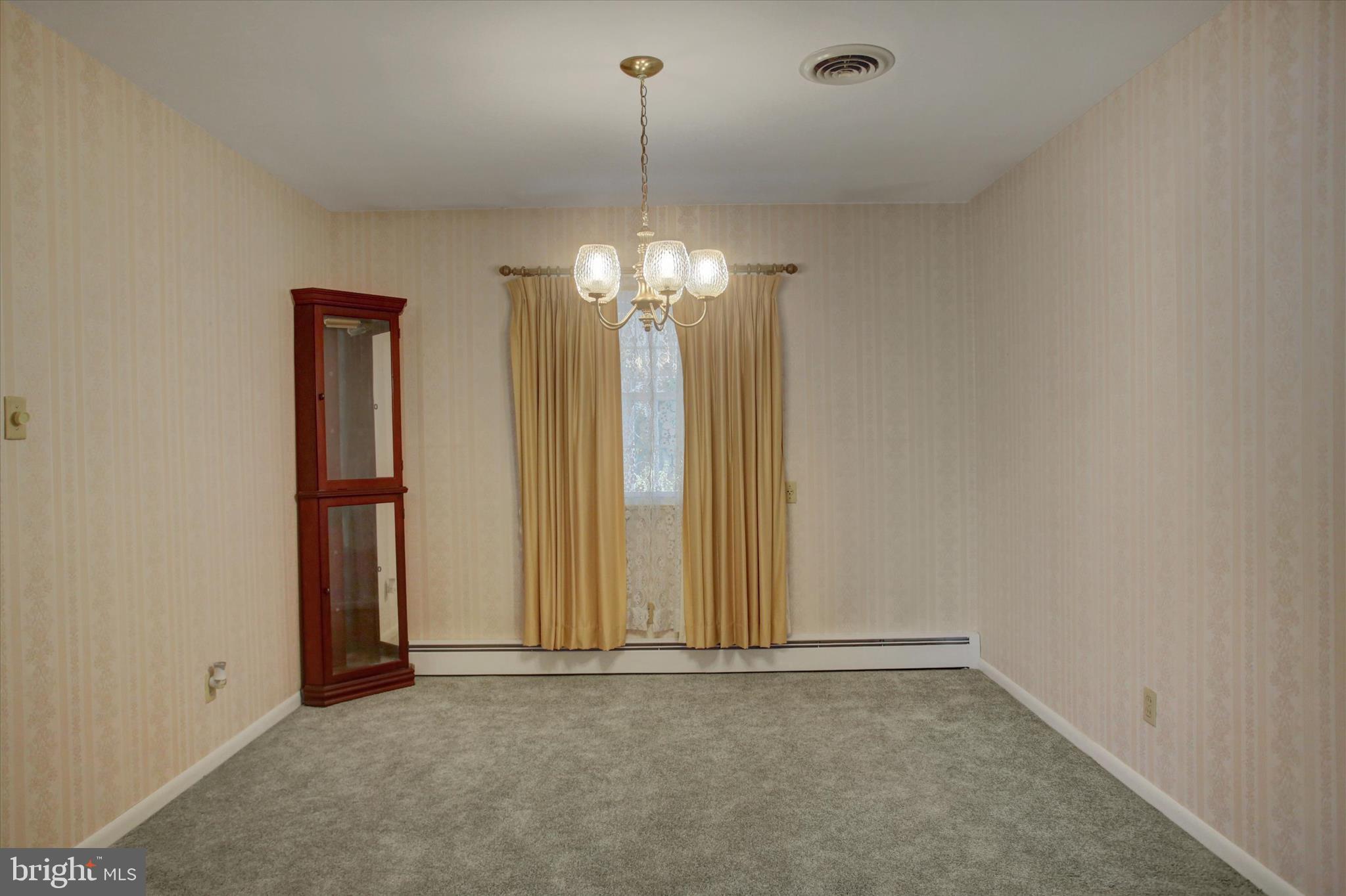 HAGERSTOWN - Residential