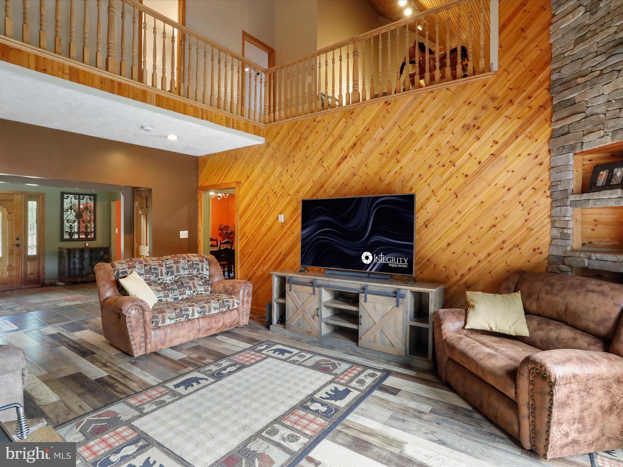 COMMUNITY KNOLLS - Residential