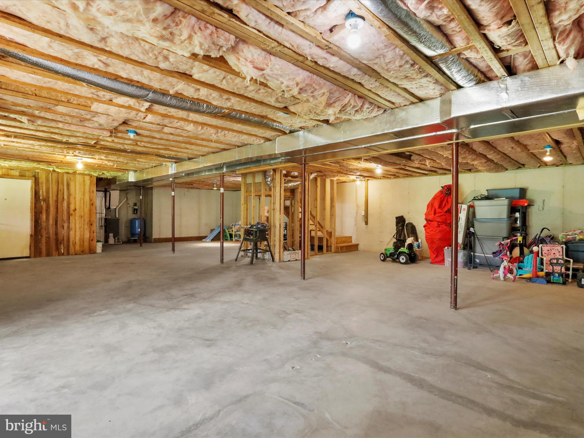 COMMUNITY KNOLLS - Residential