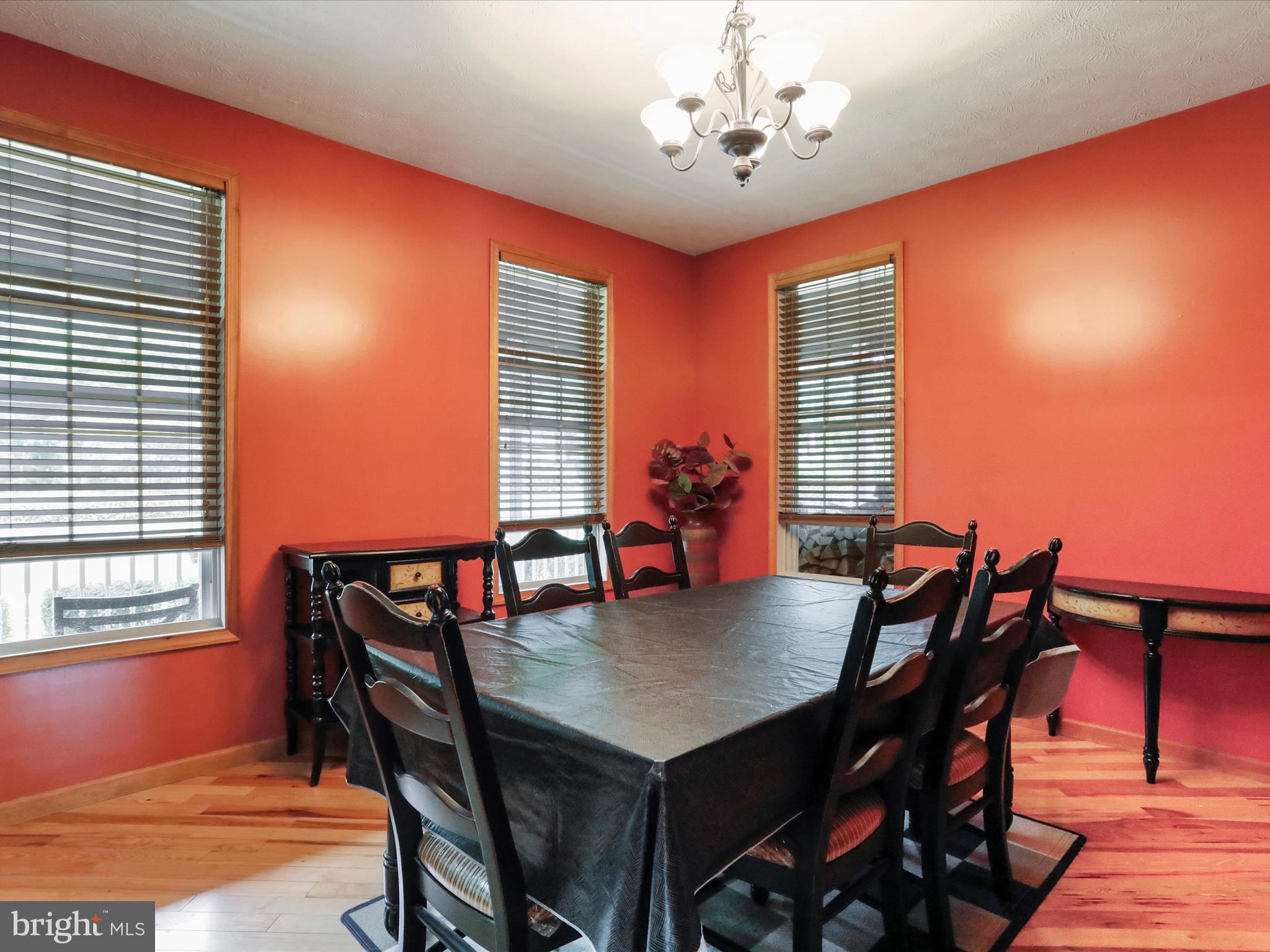 COMMUNITY KNOLLS - Residential