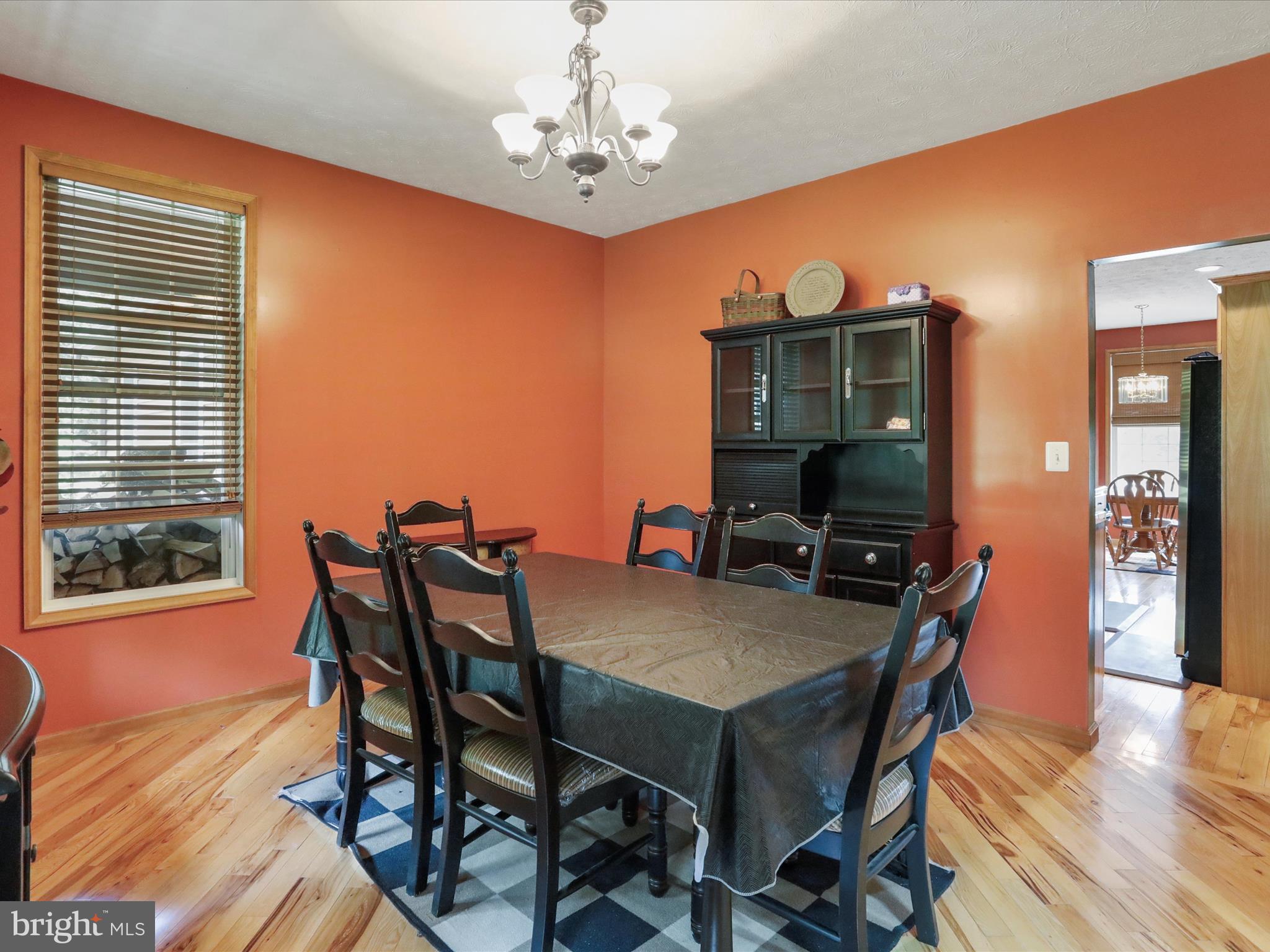 COMMUNITY KNOLLS - Residential