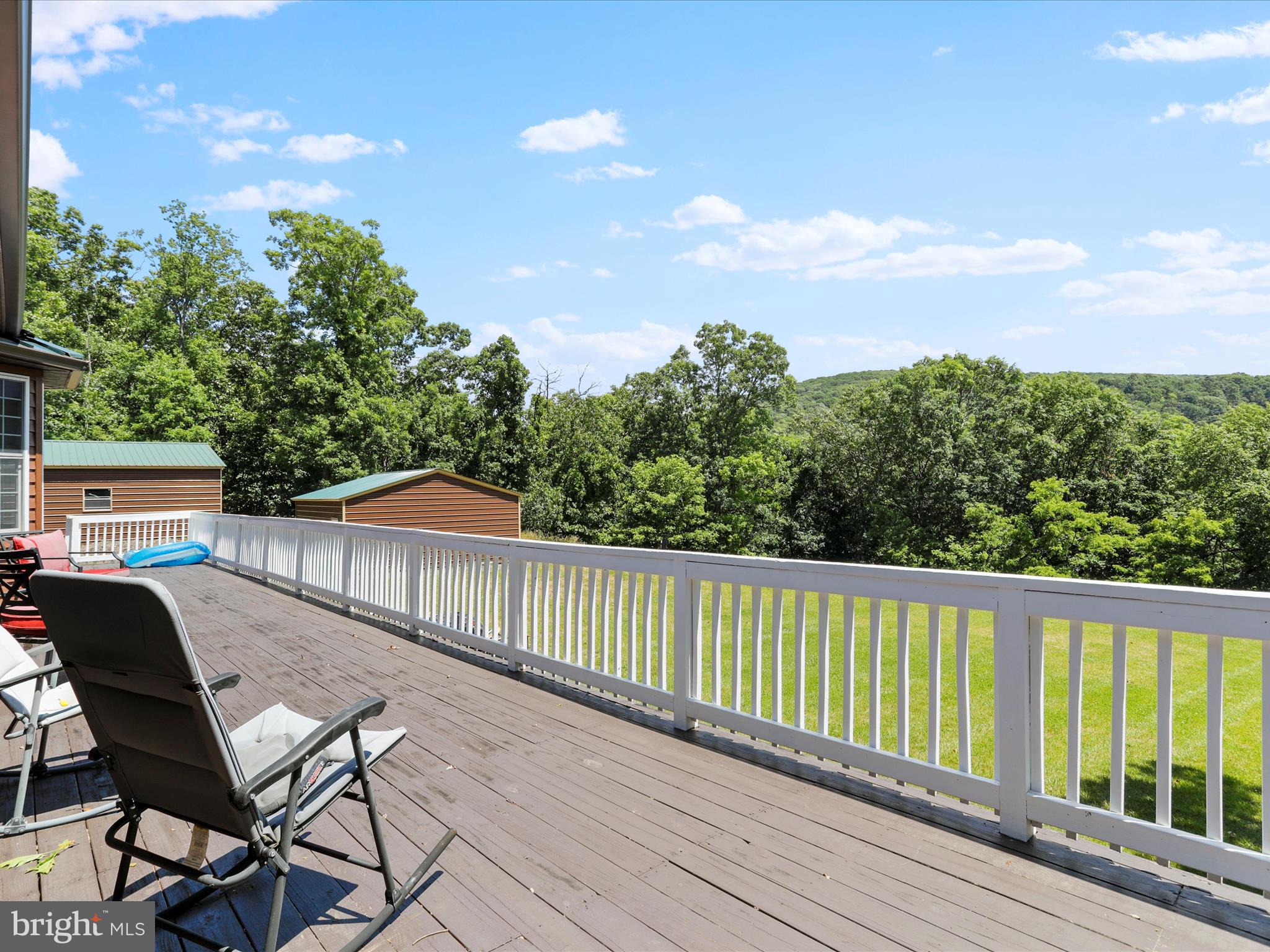 COMMUNITY KNOLLS - Residential