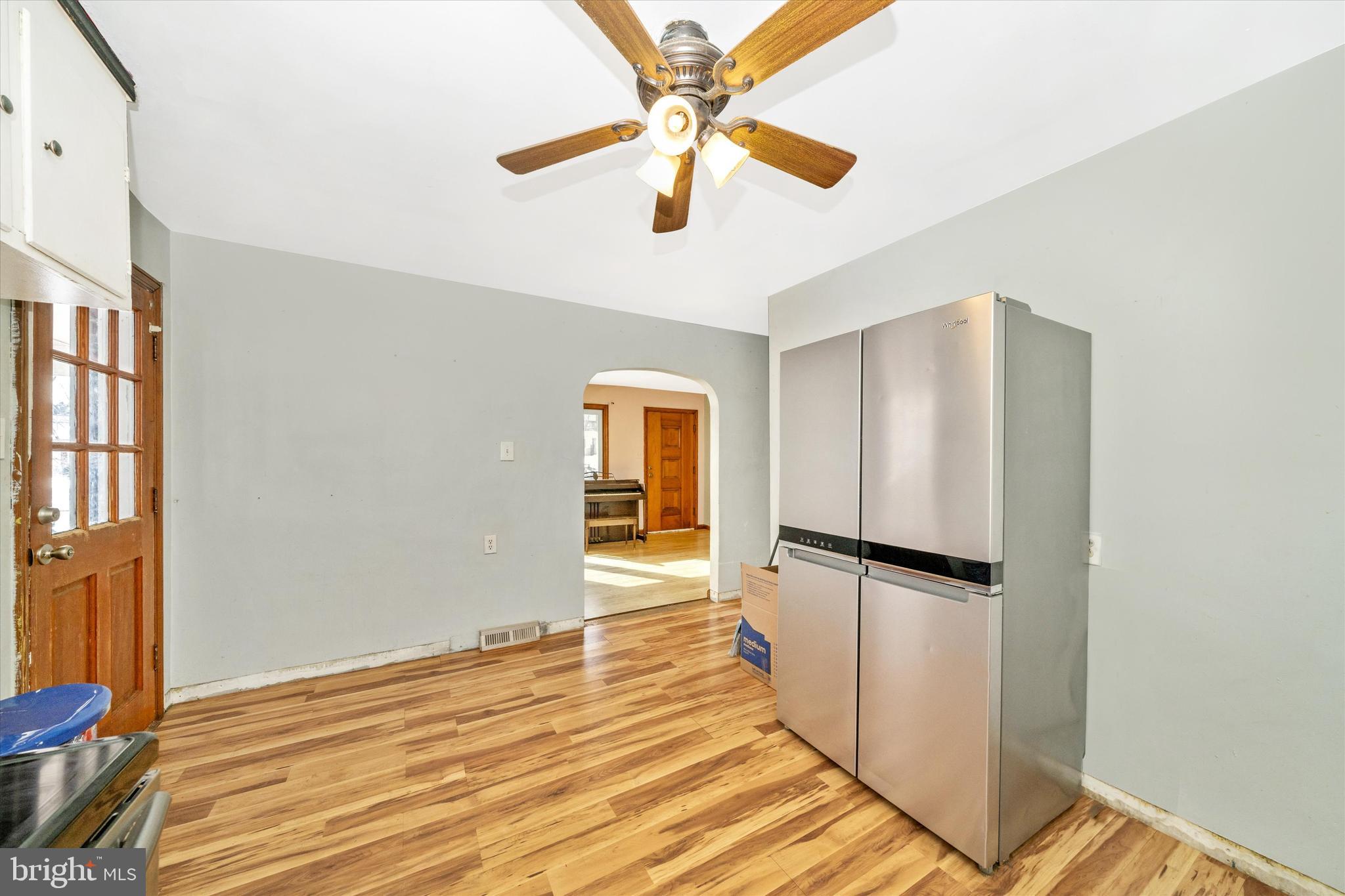 COLONIAL PARK - Residential