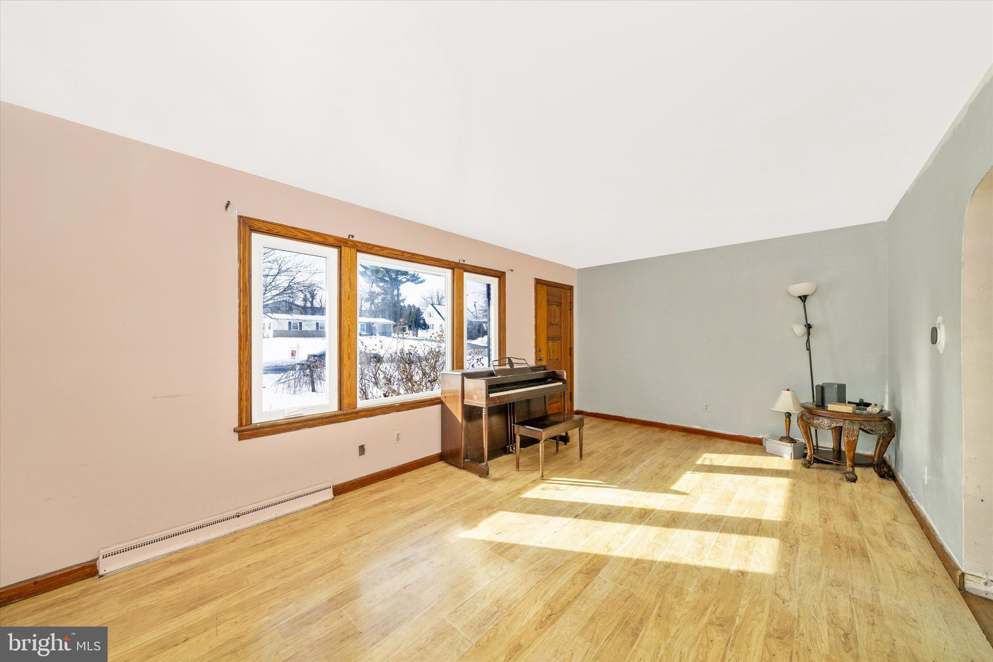 COLONIAL PARK - Residential