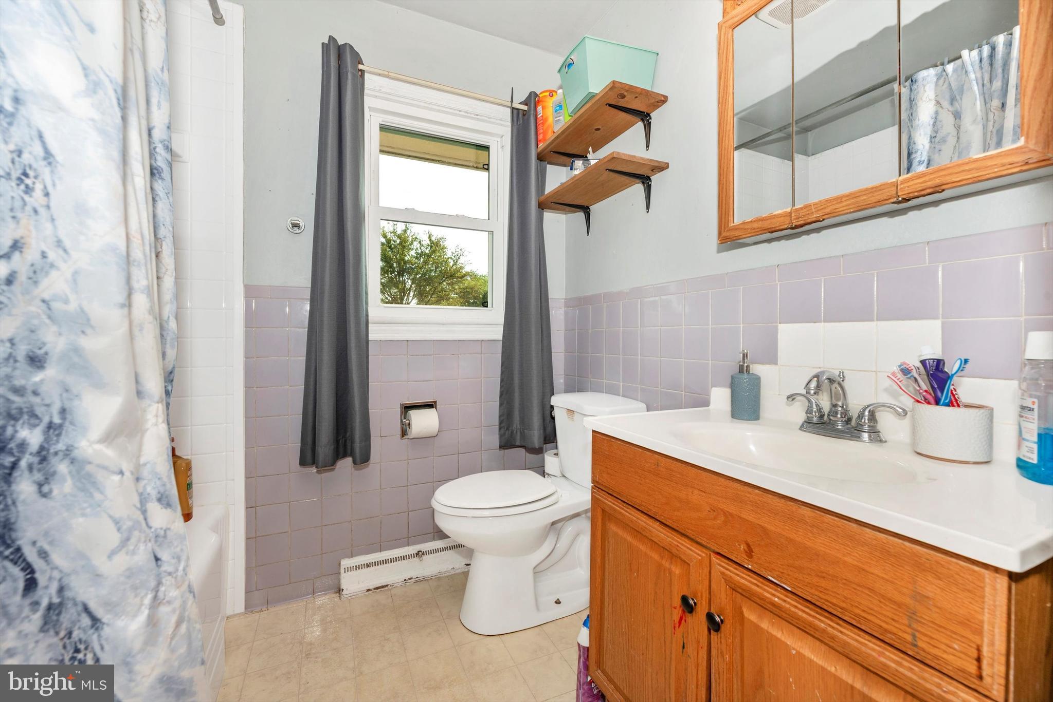 COLONIAL PARK - Residential