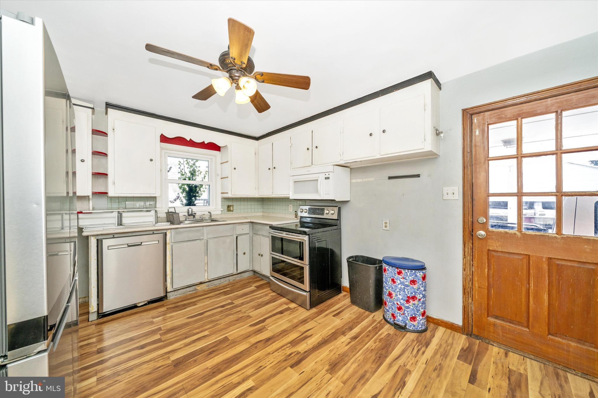 COLONIAL PARK - Residential