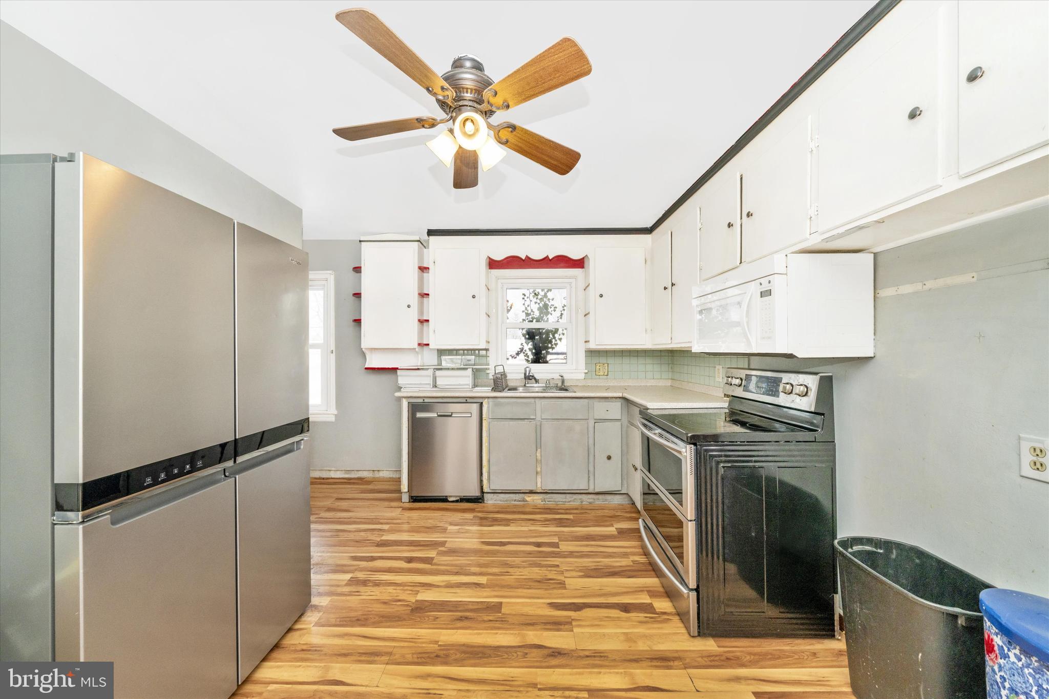 COLONIAL PARK - Residential