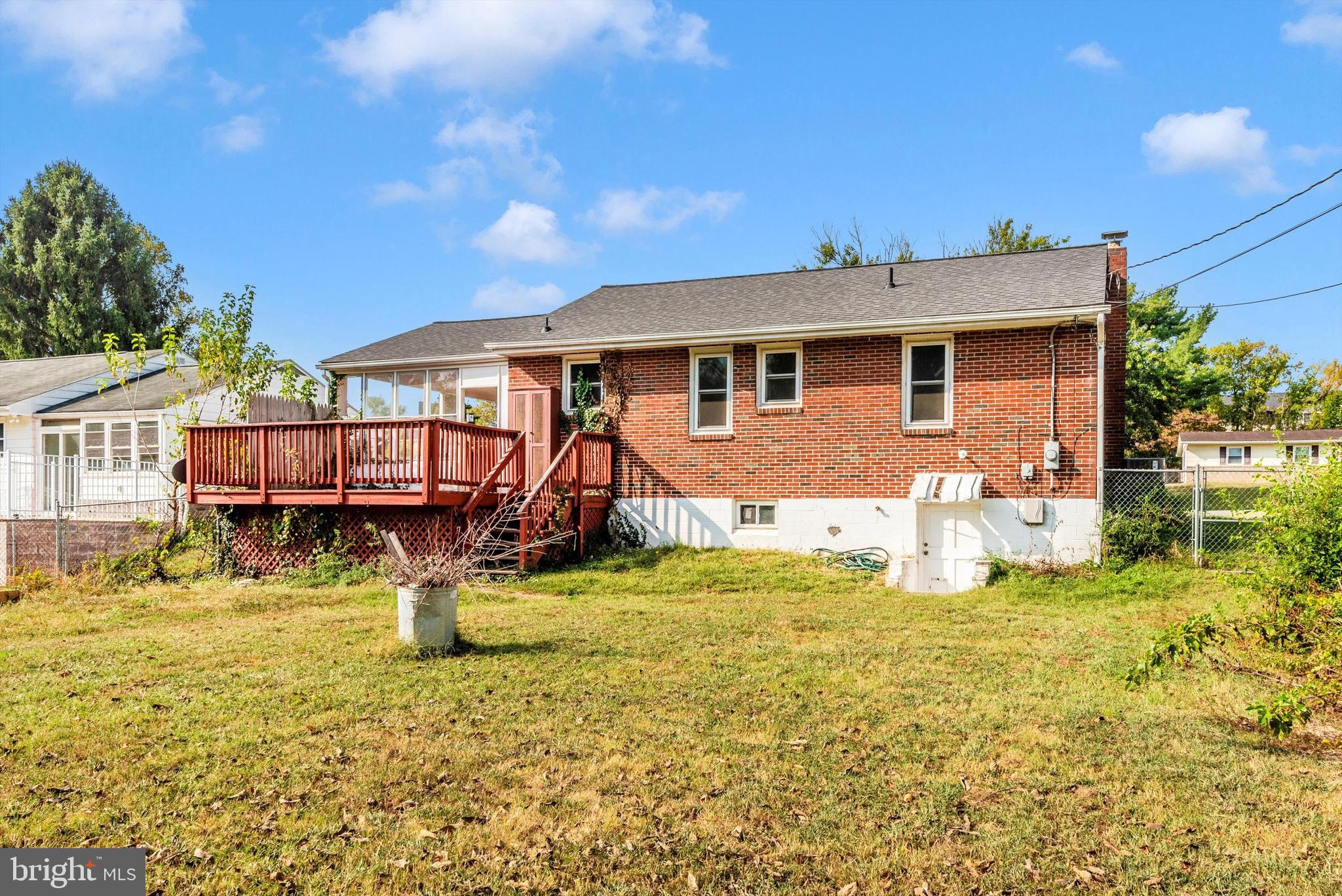 COLONIAL PARK - Residential