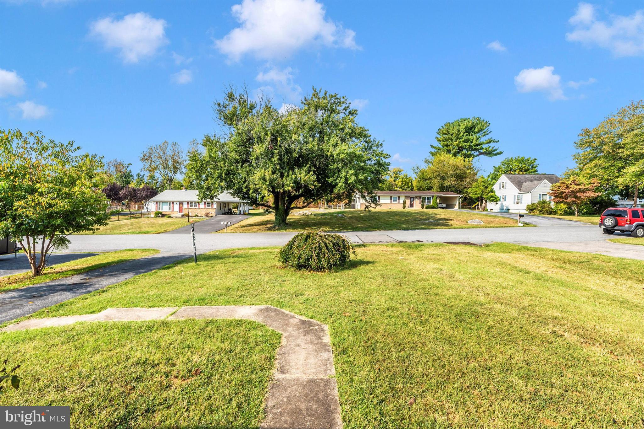 COLONIAL PARK - Residential