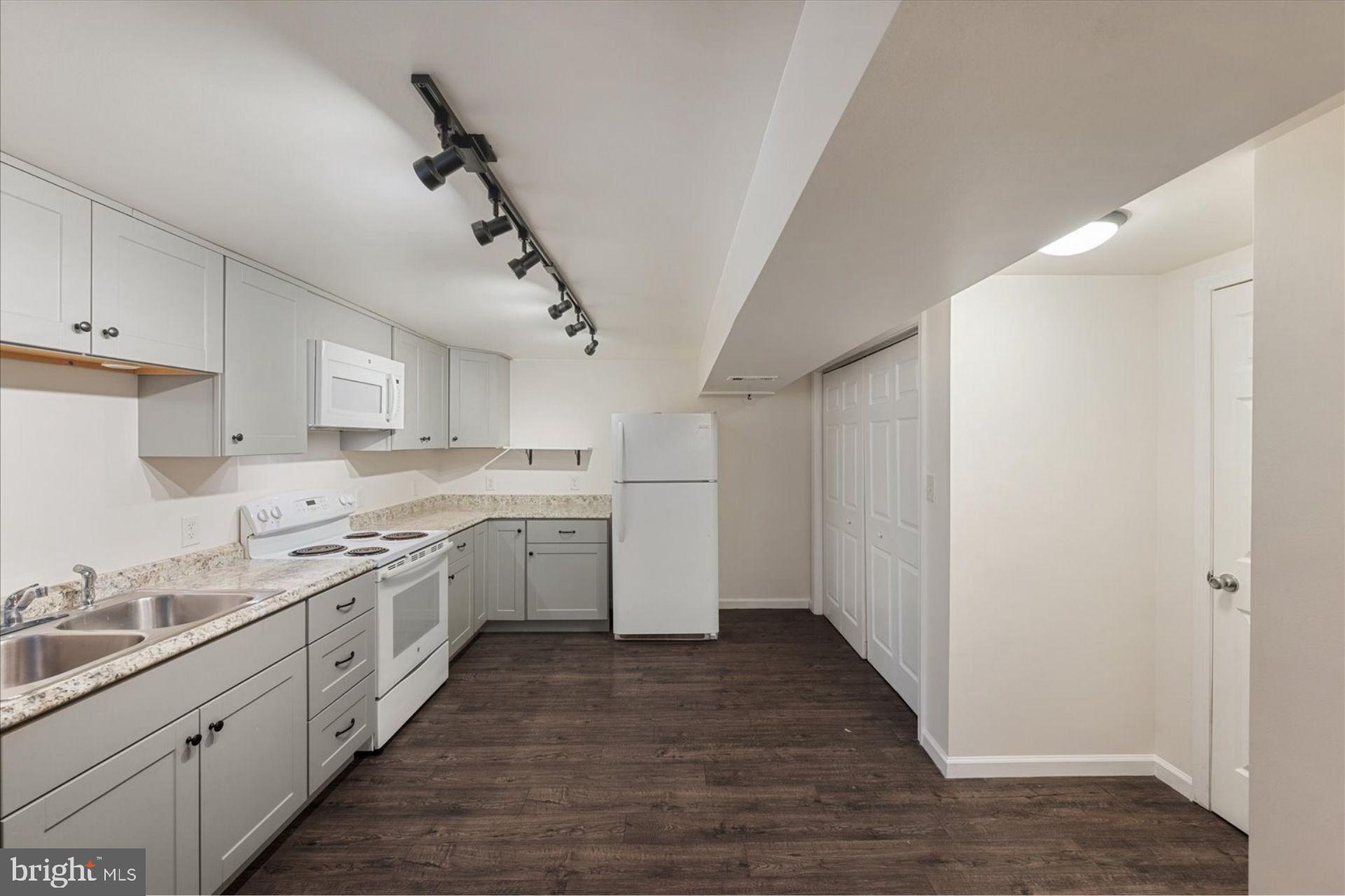 TIMBER RIDGE FARMS - Residential