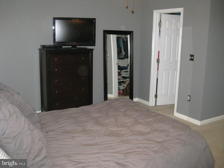 PLEASANT VALLEY HO - Residential