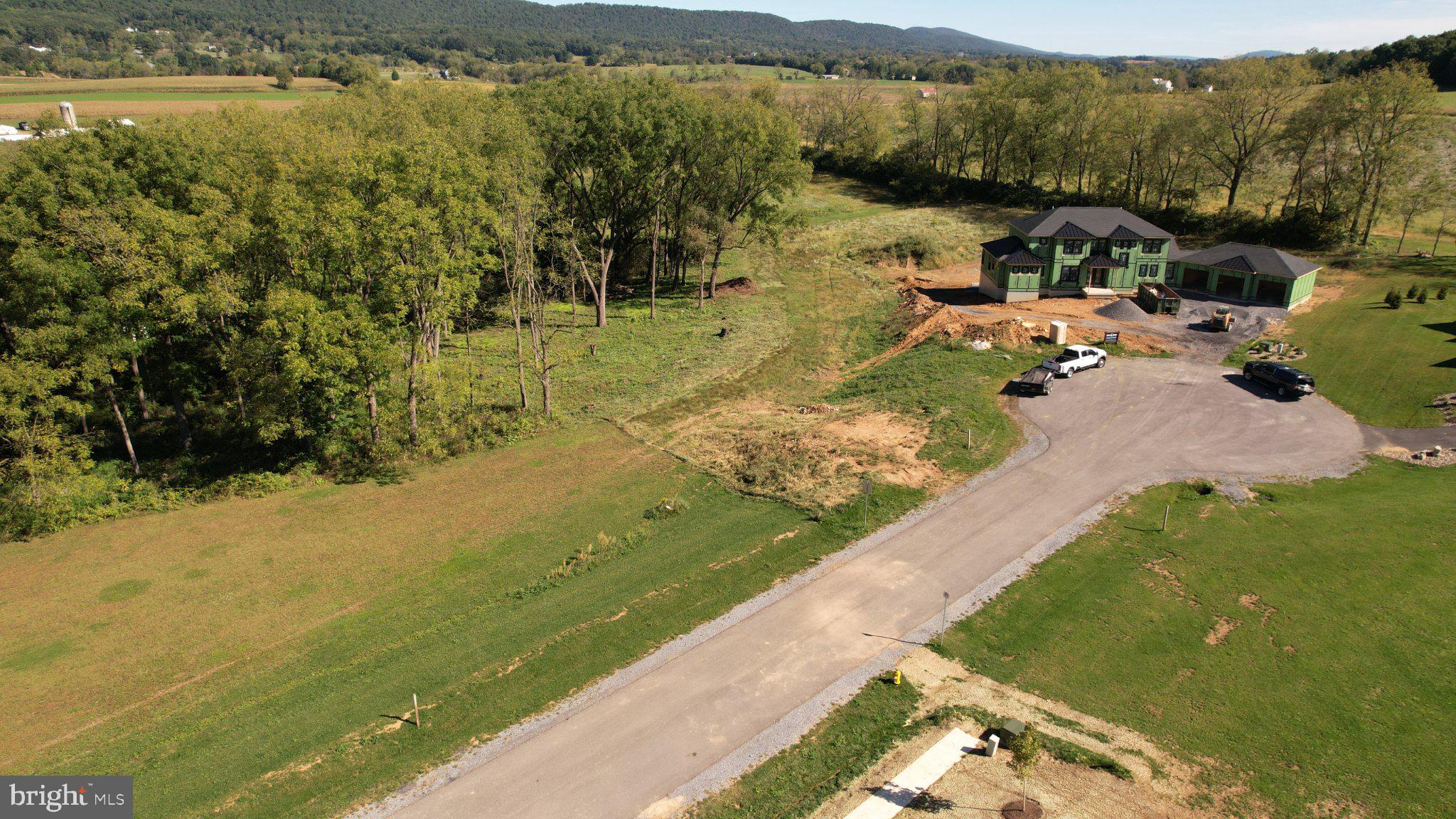 661 MONTCLAIR LANE