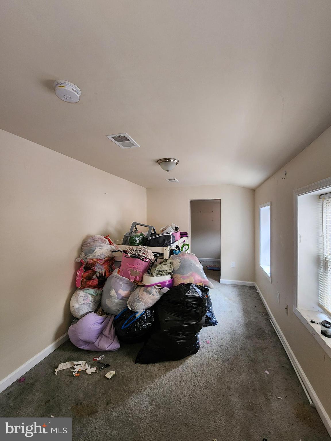 HOLLINS MARKET - Residential