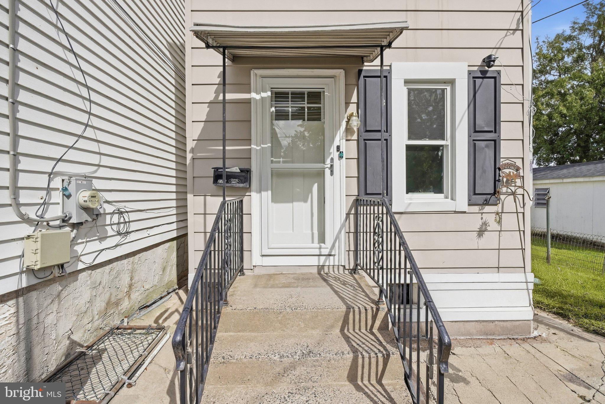 213 AIRY STREET