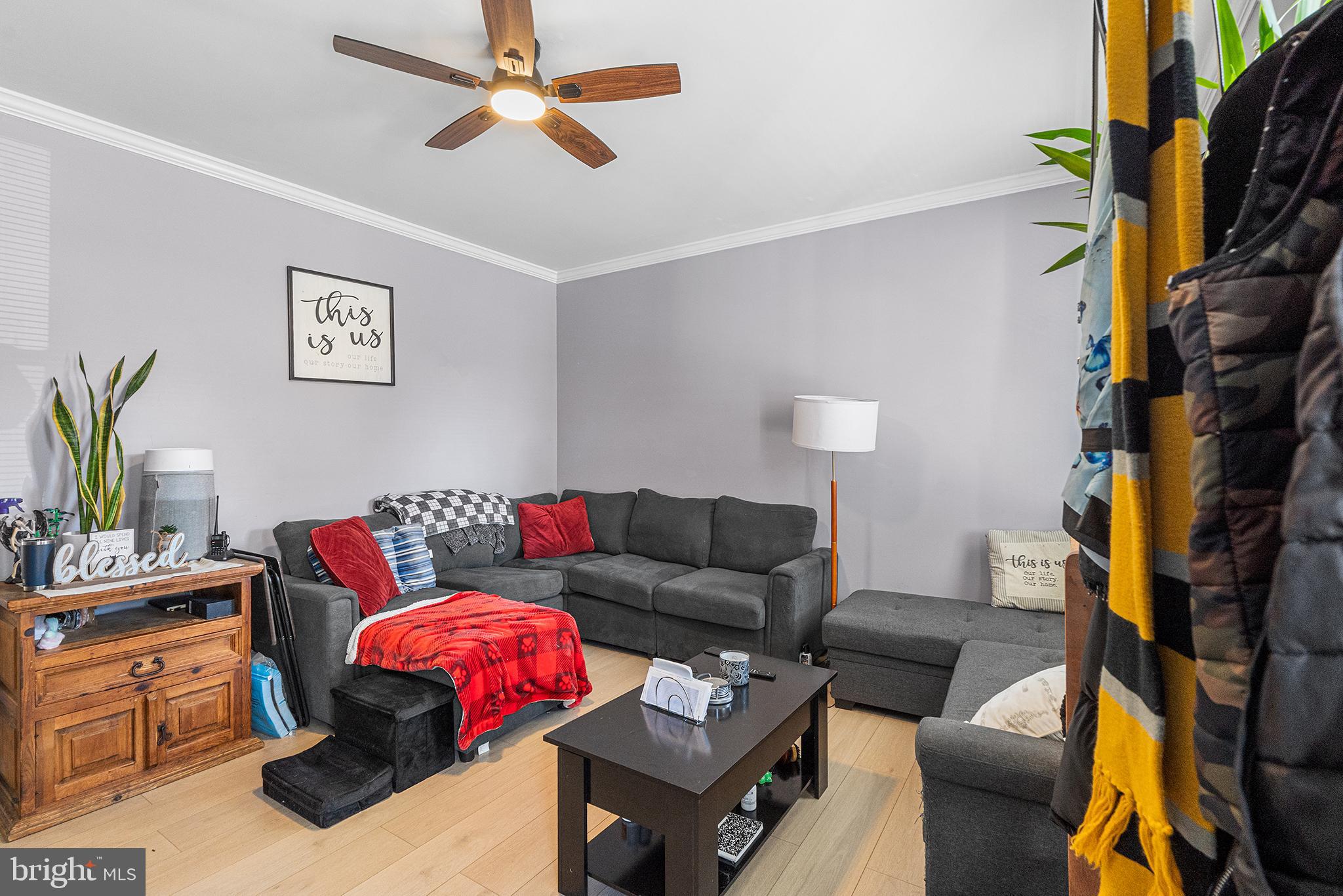 33 BUTTONWOOD STREET