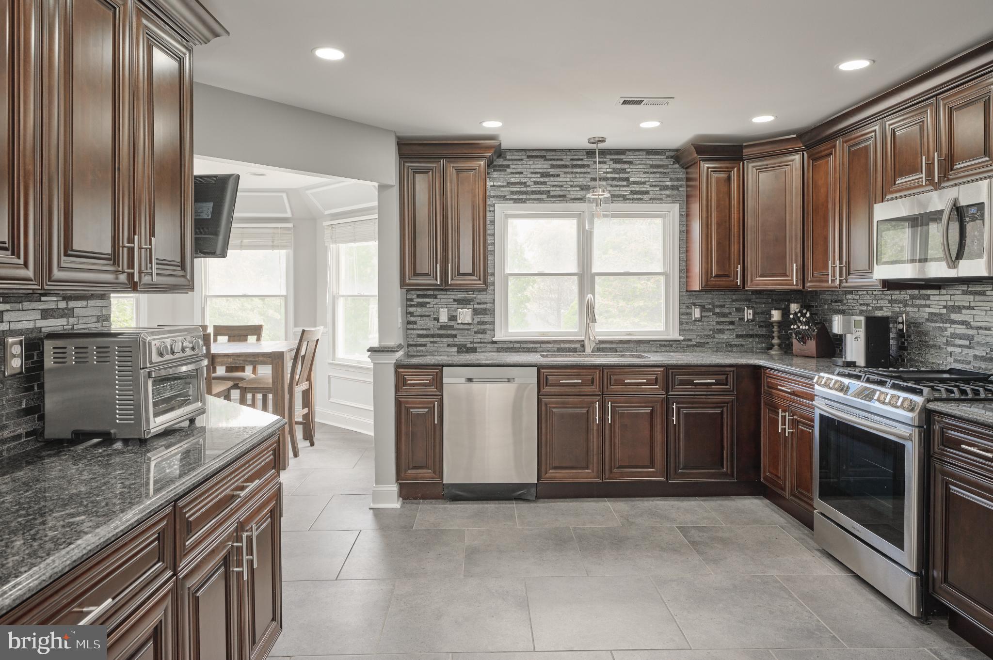 DALTON GLEN - Residential