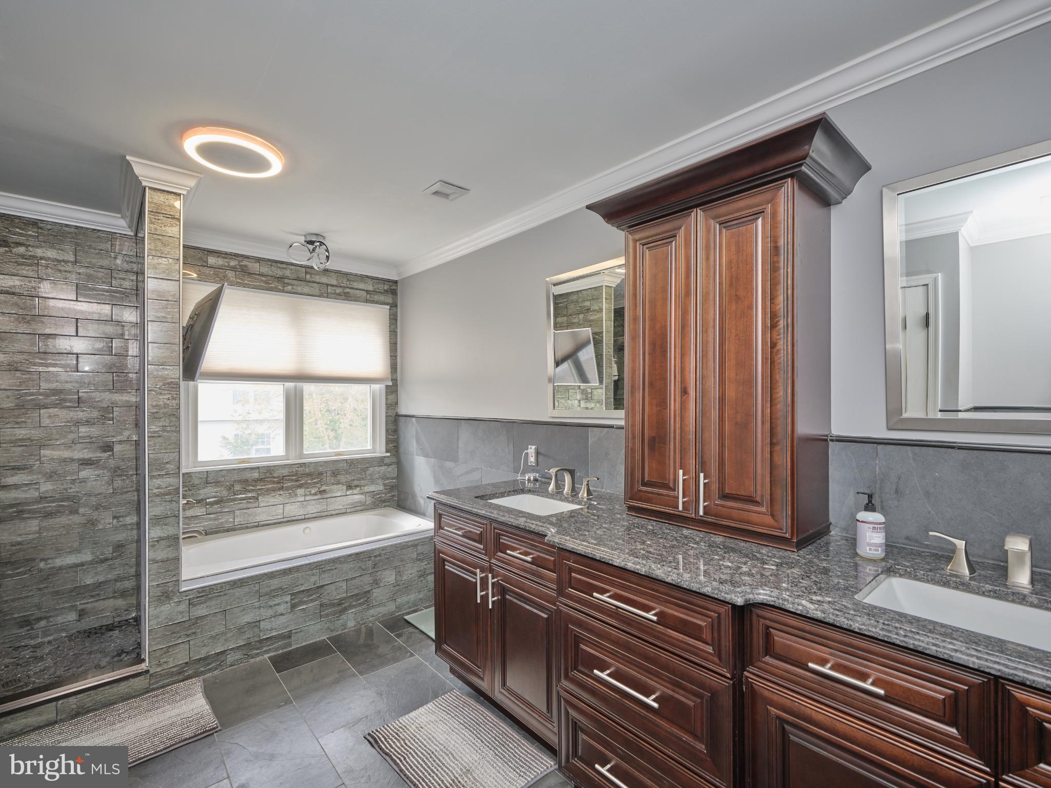 DALTON GLEN - Residential