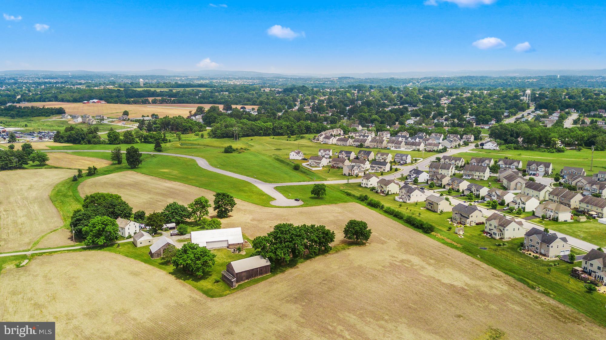 COUNTRY'S EDGE AT DONWOOD - Land