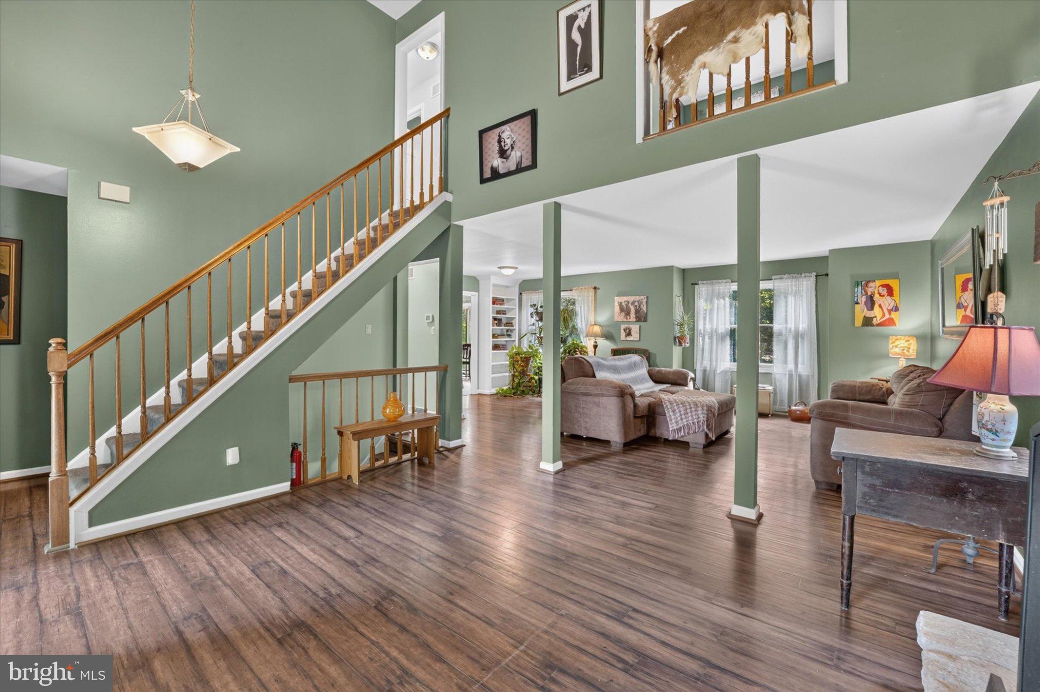 118 WYNNEWOOD DRIVE