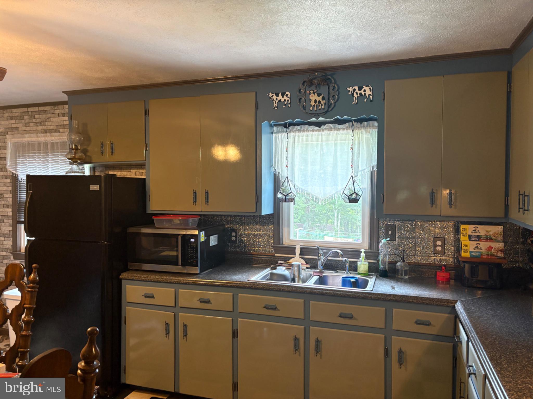 2242 SHELBY ROAD