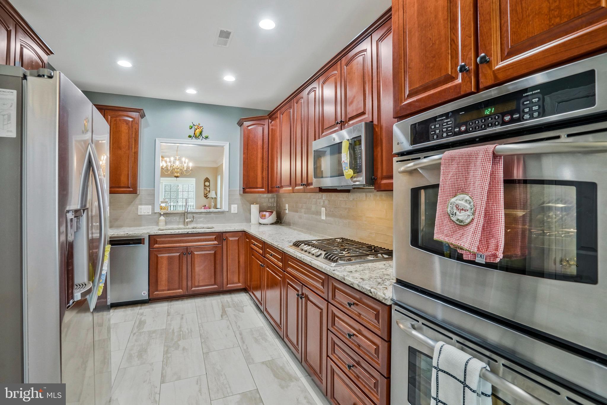 SPRING HILL - Residential