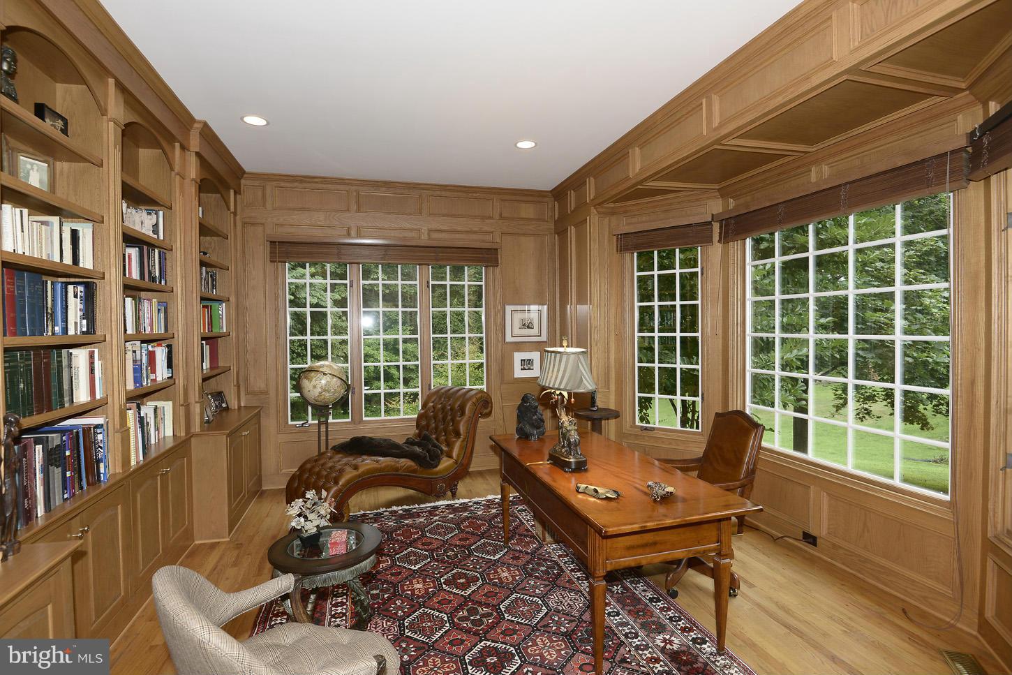 GLEN MILL KNOLLS - Residential