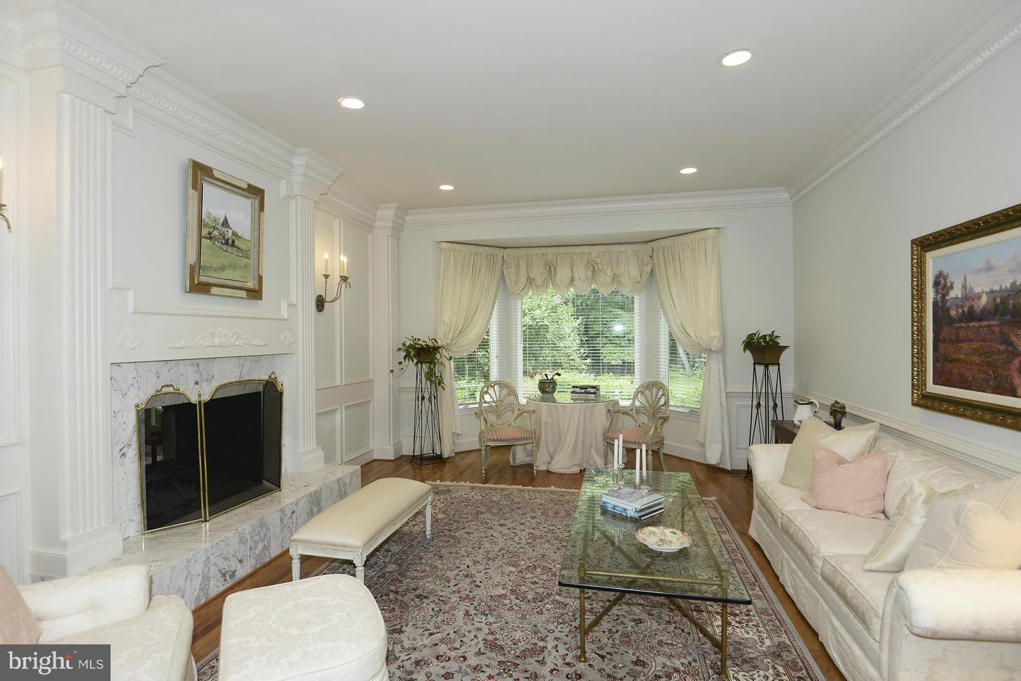 GLEN MILL KNOLLS - Residential