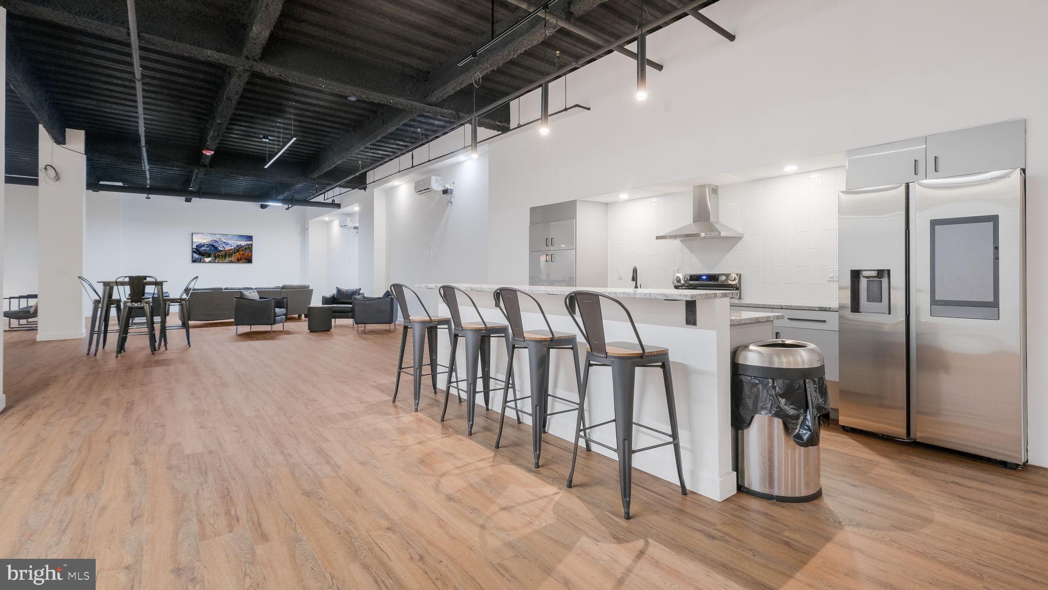 LOGAN SQUARE - Residential Lease