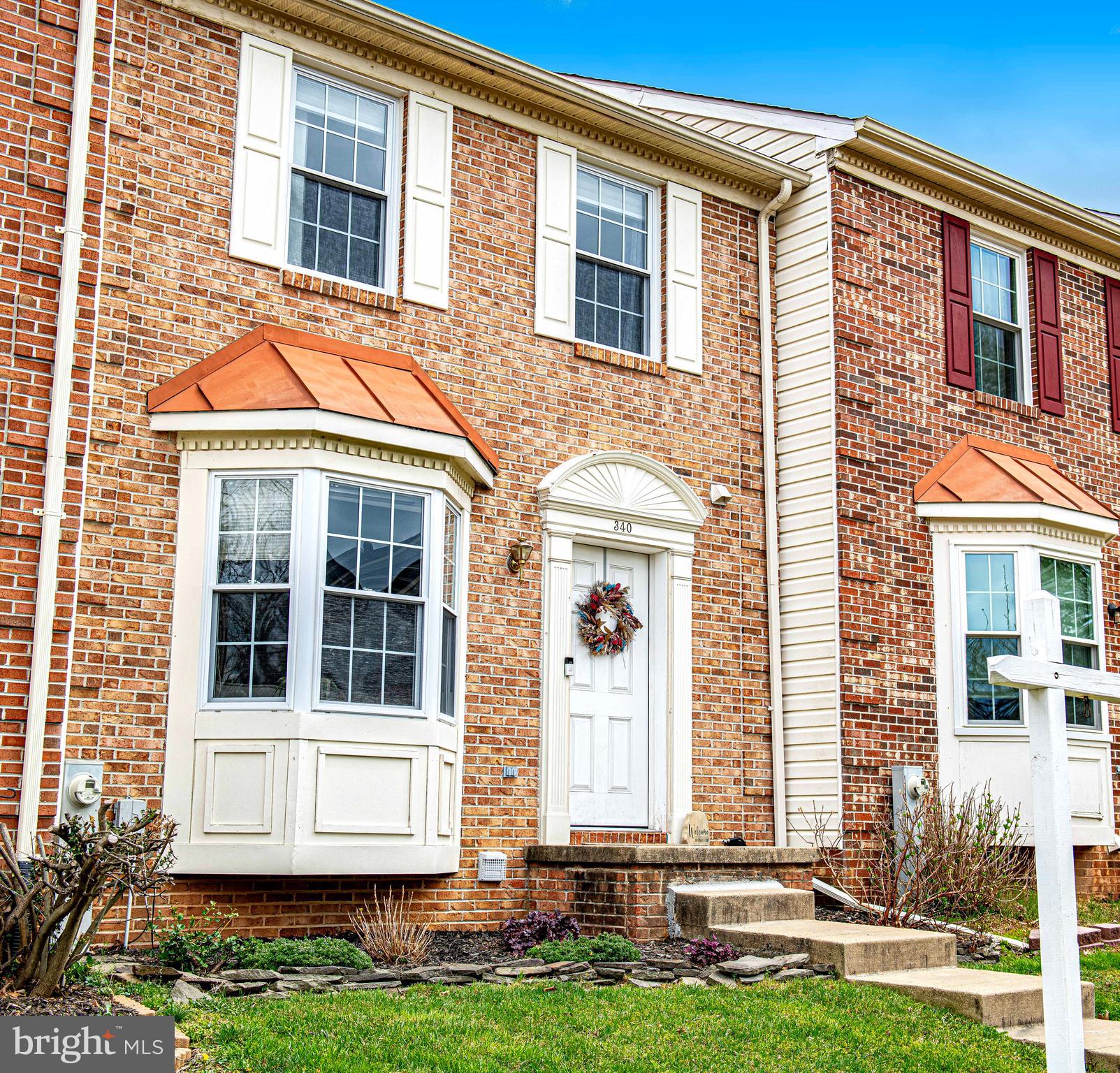 CONSTANT FRIENDSHIP - Residential