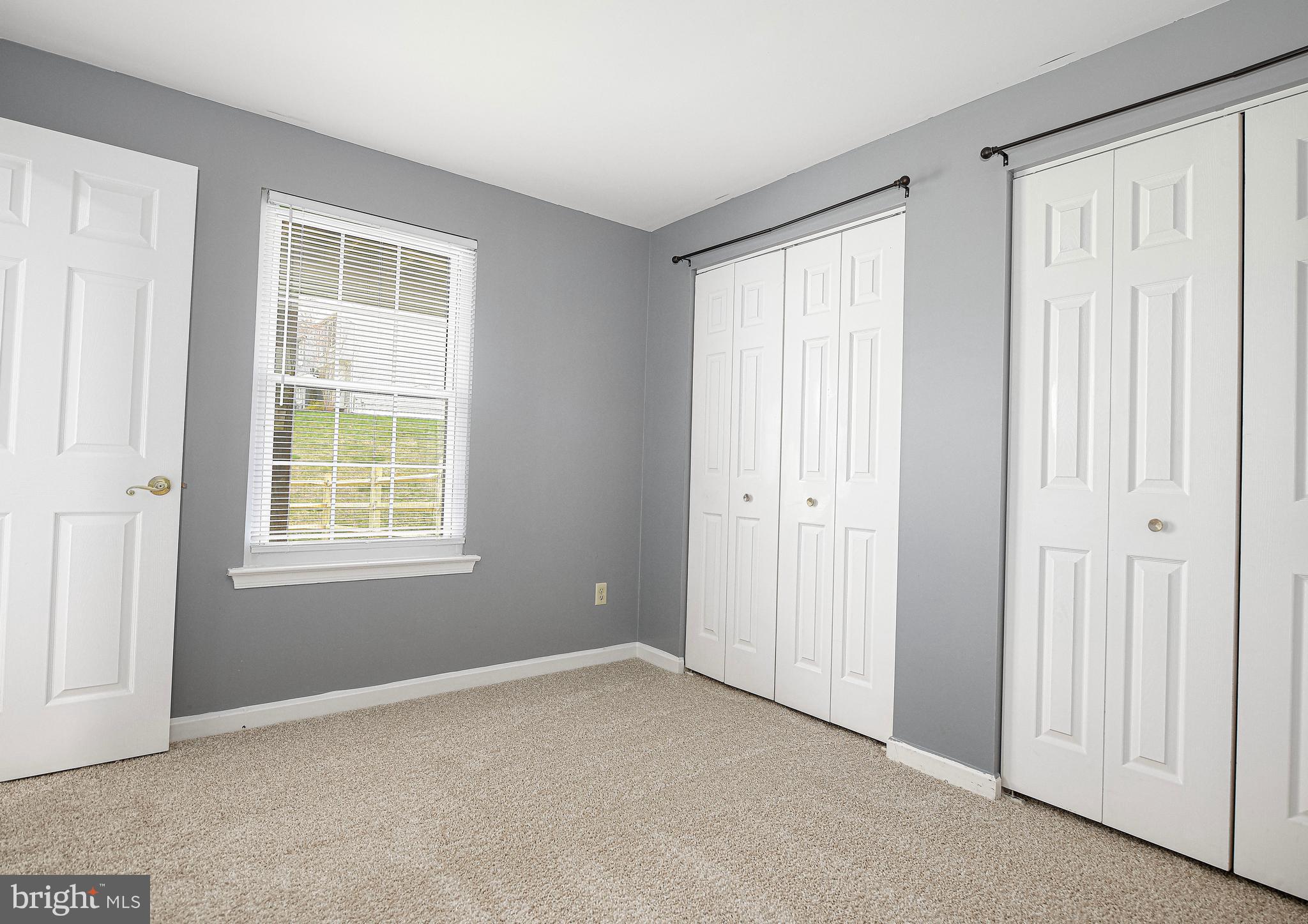 CONSTANT FRIENDSHIP - Residential