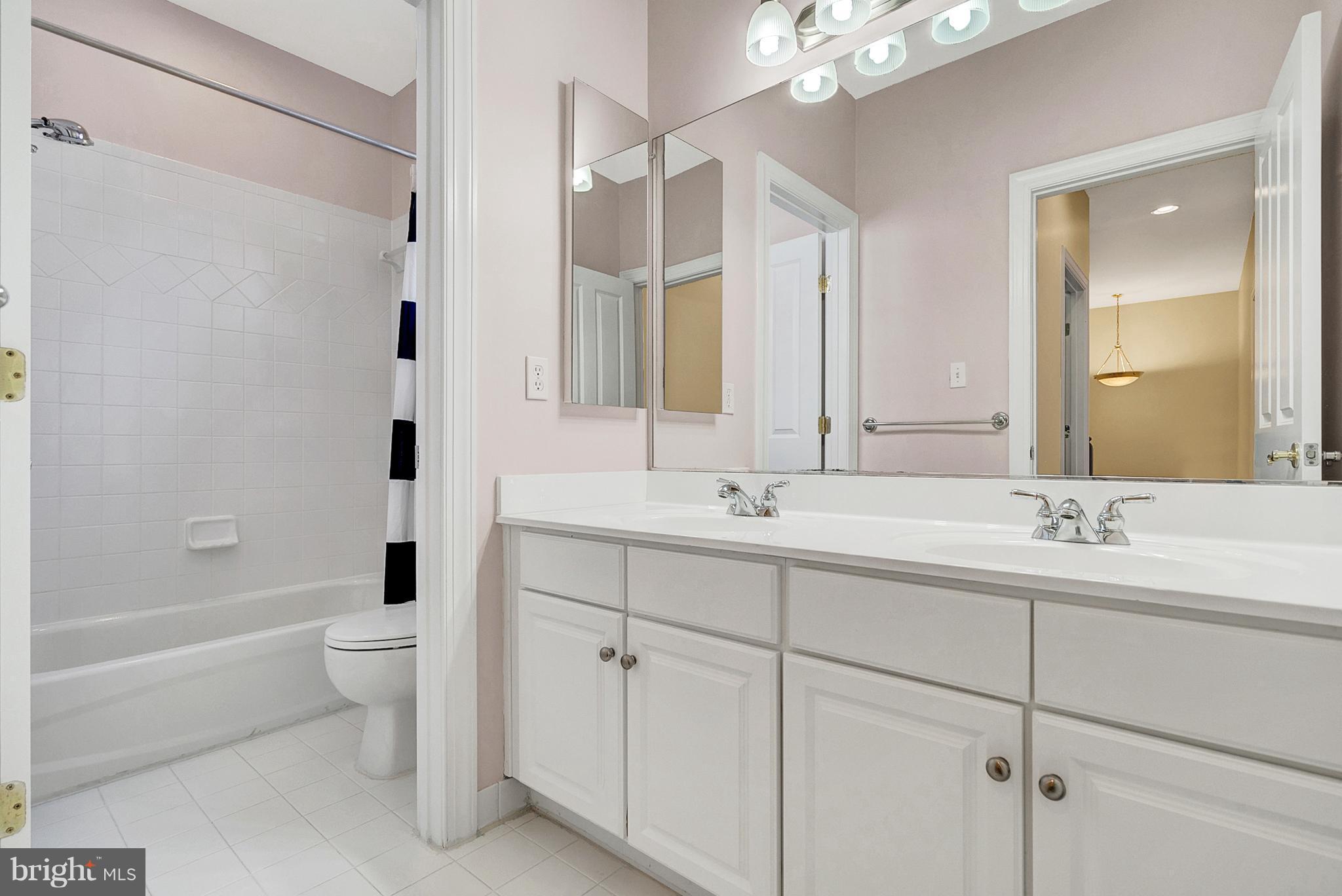 BRIARWOOD TRACE - Residential