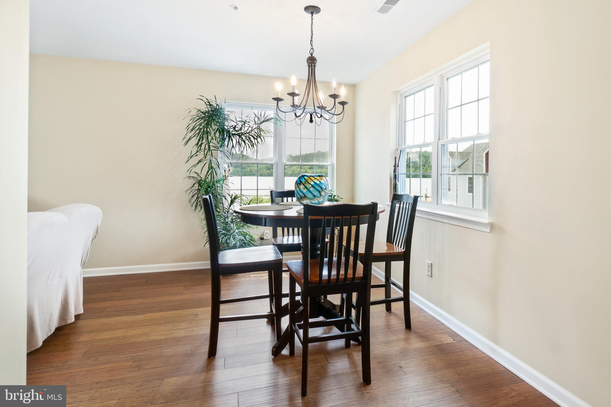 TOMES LANDING - Residential