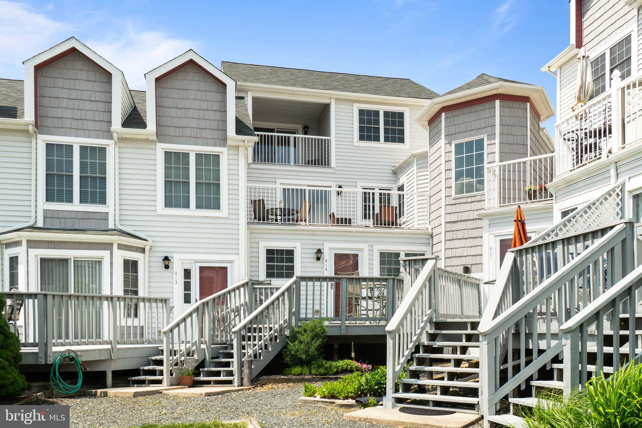 TOMES LANDING - Residential