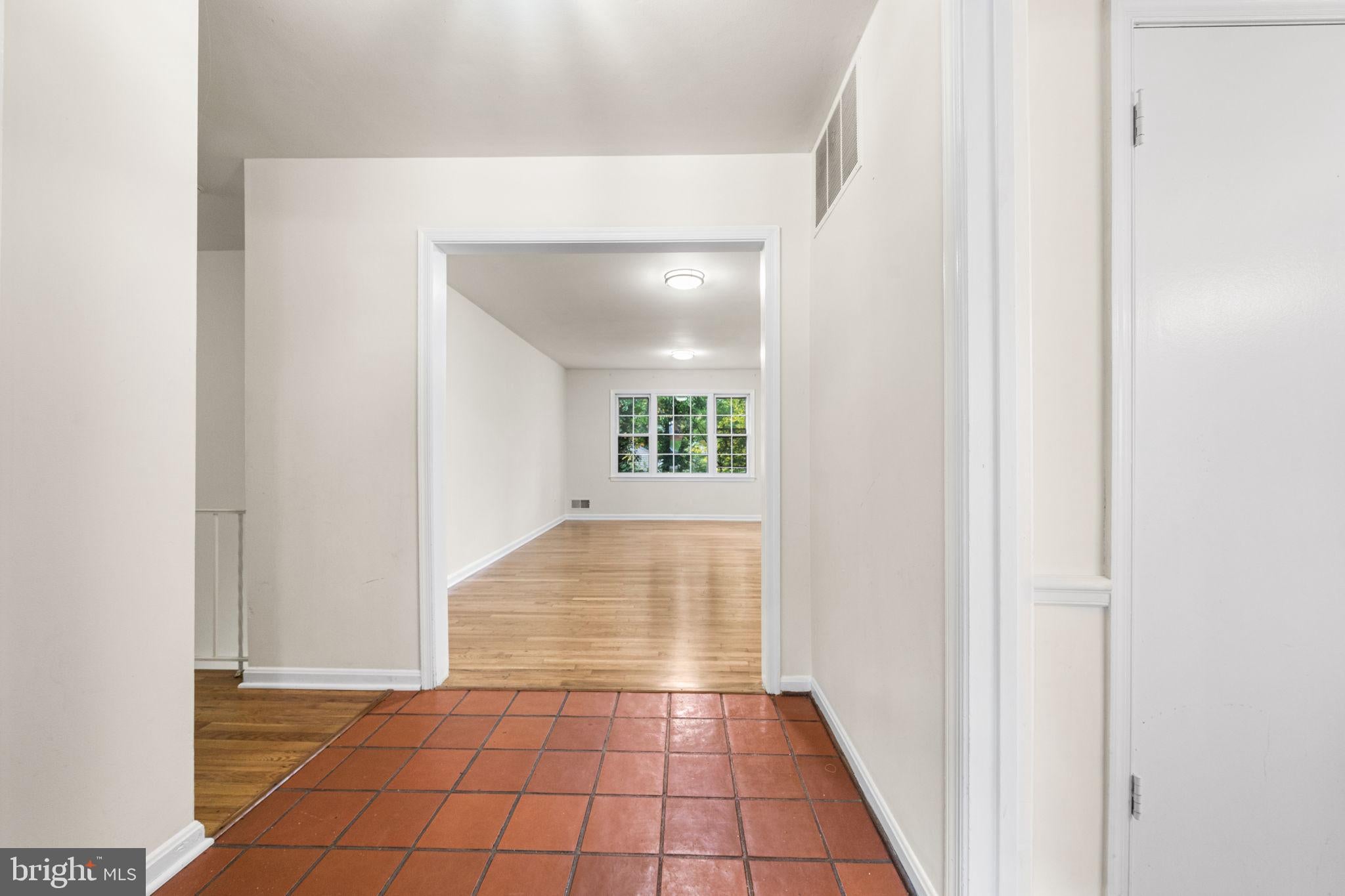 8324 EPINARD COURT
