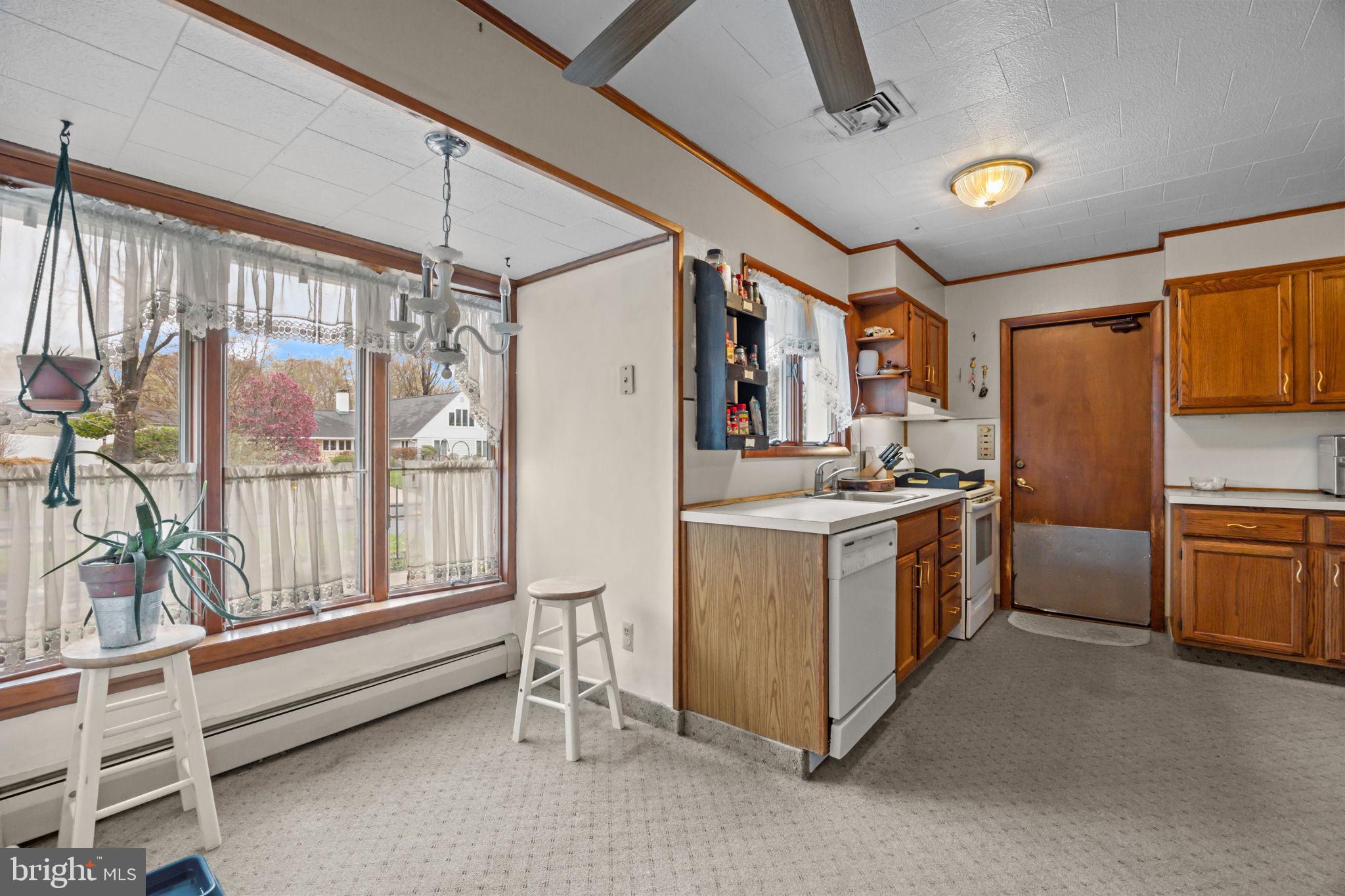 SNOWBALL GATE - Residential