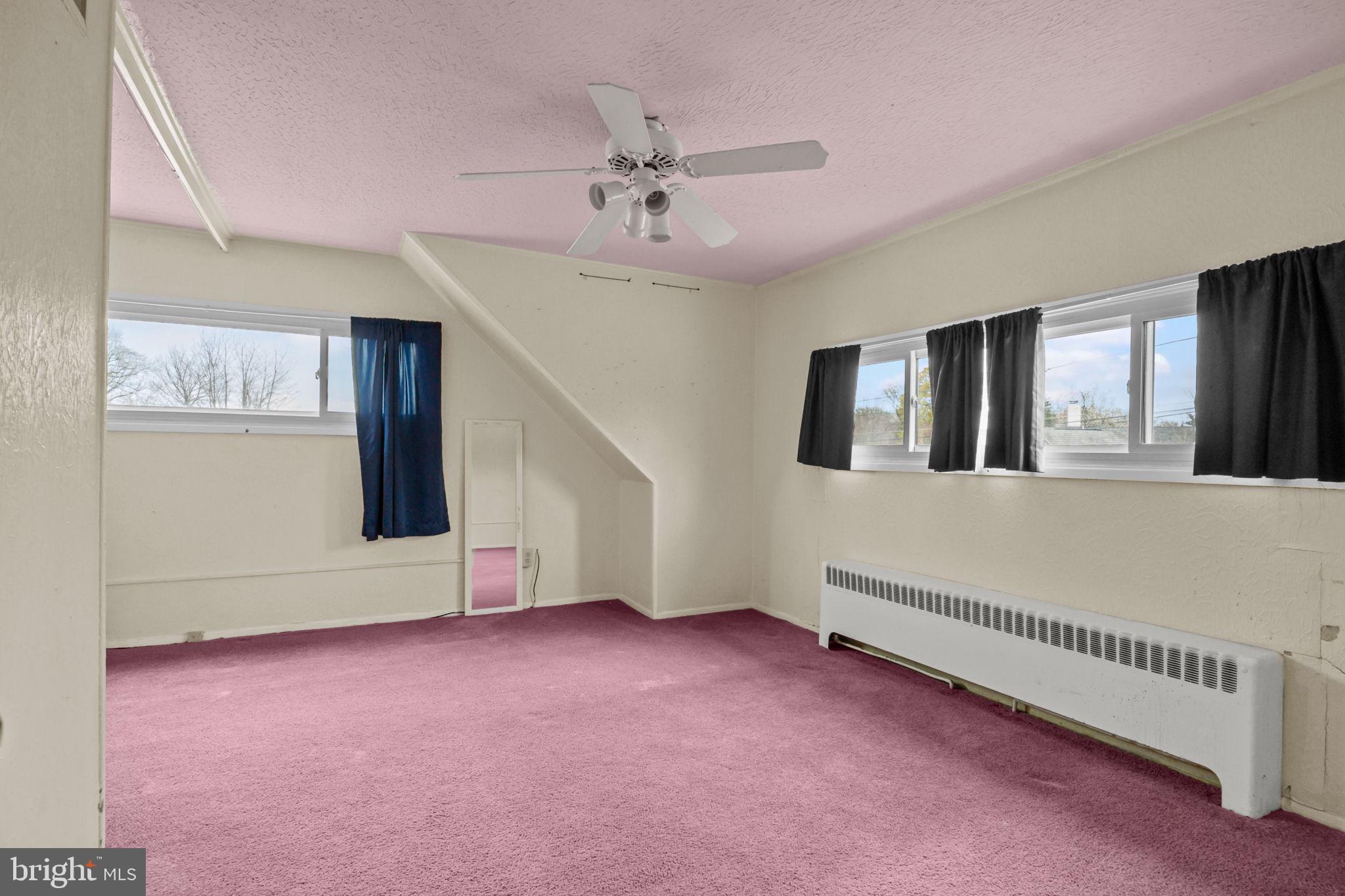 SNOWBALL GATE - Residential