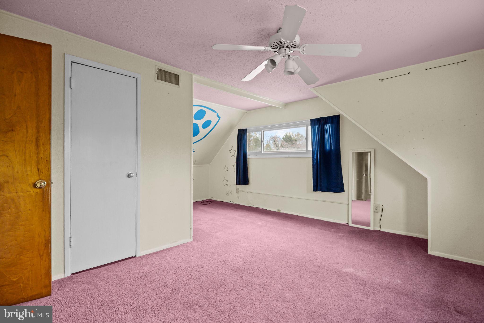 SNOWBALL GATE - Residential