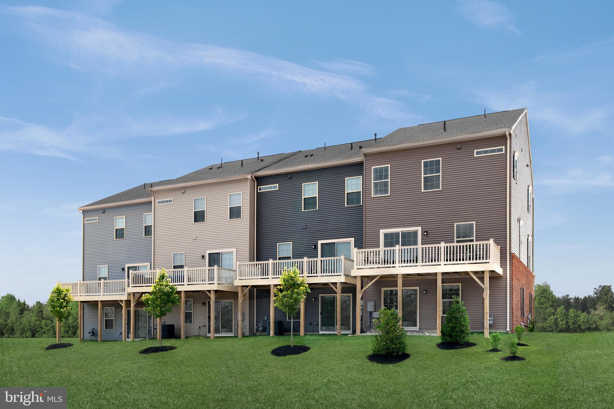 ARMSTRONG VILLAGE - Residential