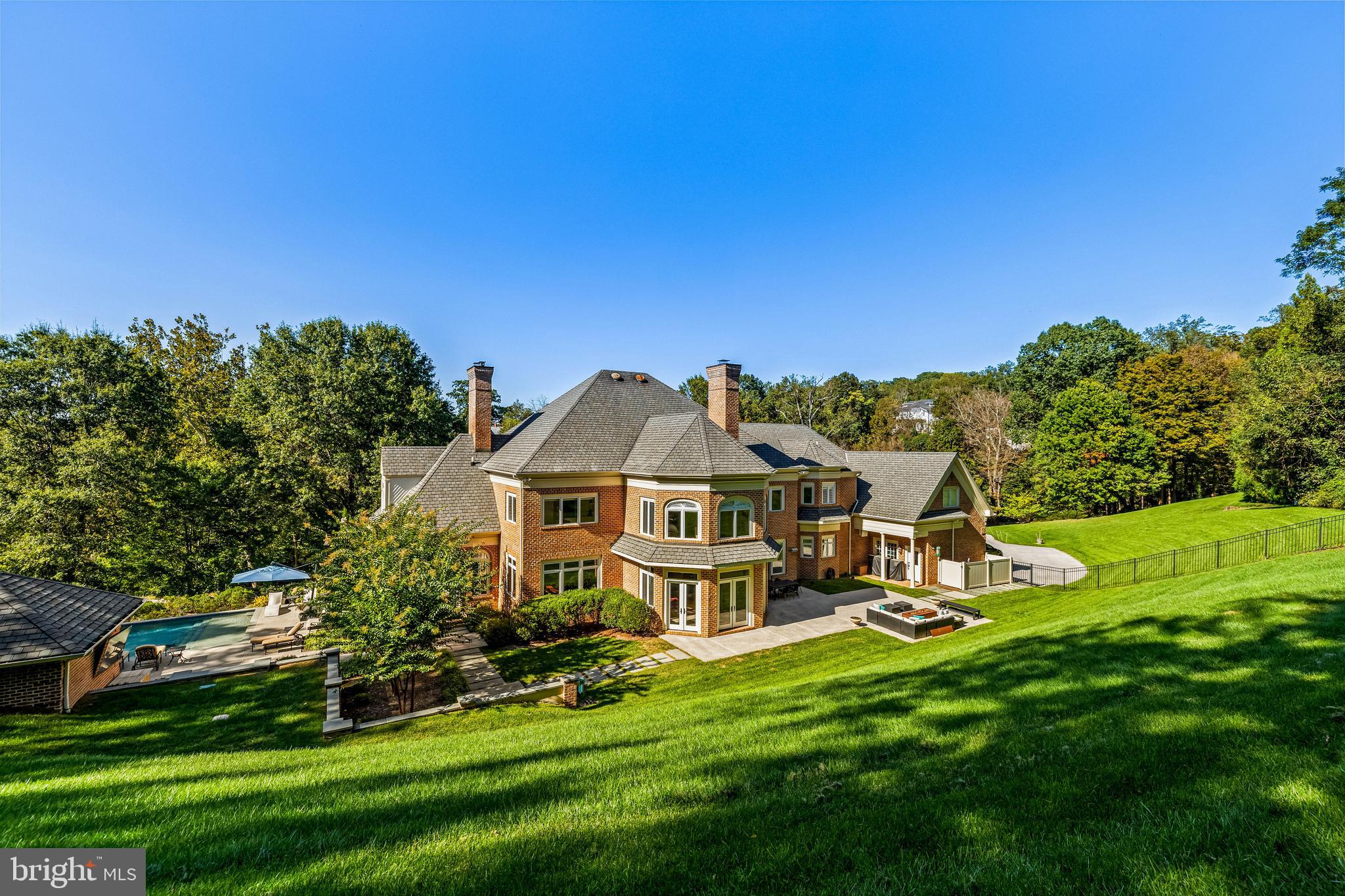 RUXTON - Residential
