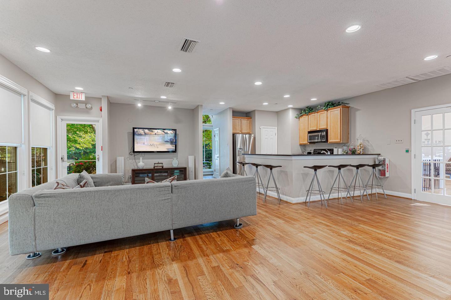 FOUNTAINS AT MCLEAN - Residential Lease