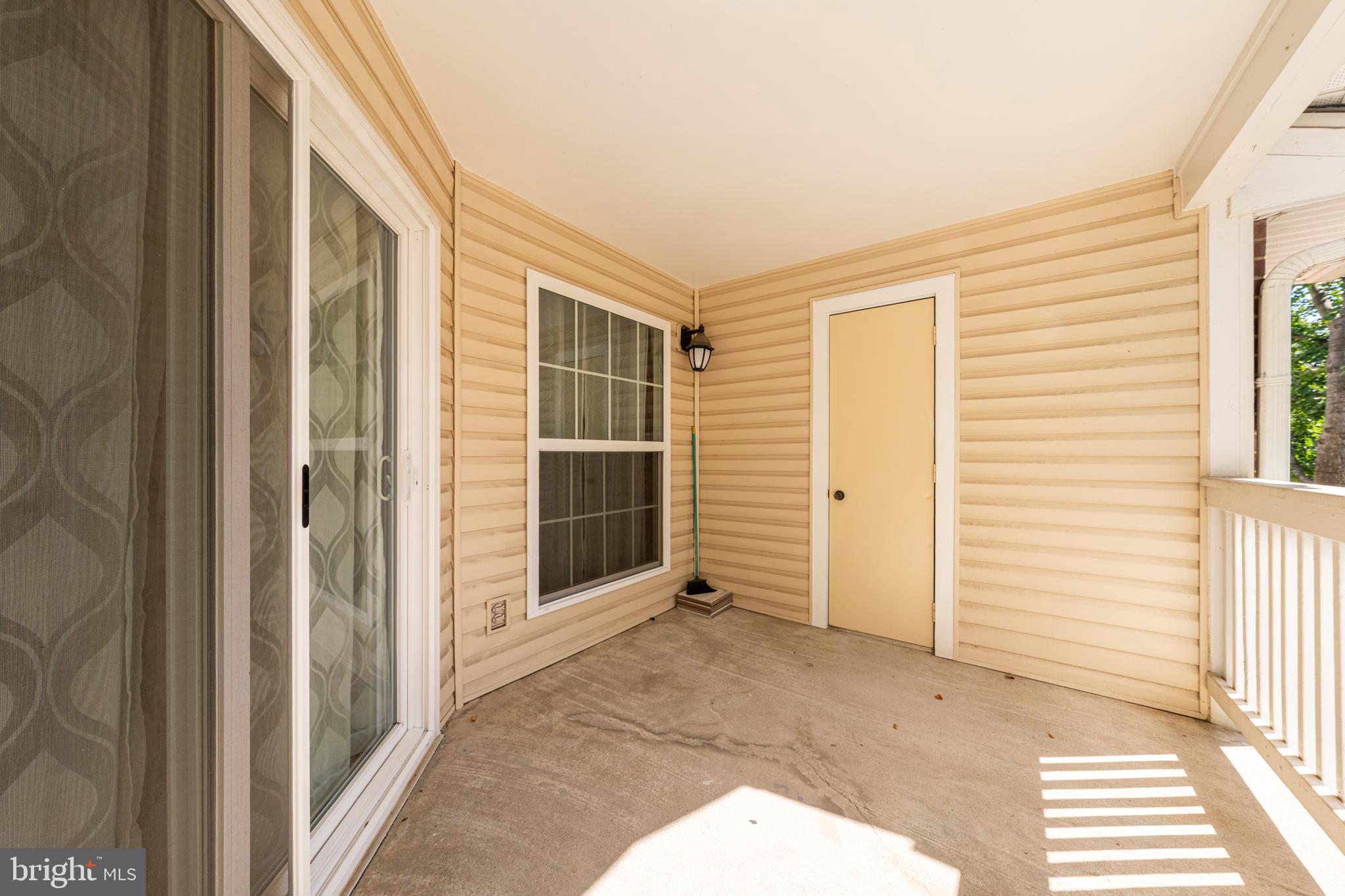 FOUNTAINS AT MCLEAN - Residential Lease