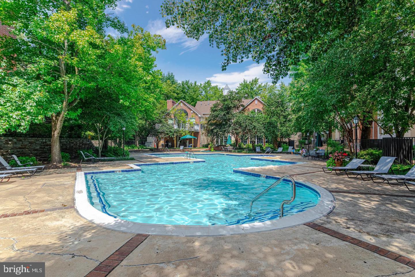 FOUNTAINS AT MCLEAN - Residential Lease