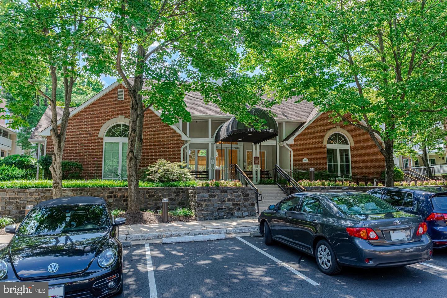 FOUNTAINS AT MCLEAN - Residential Lease