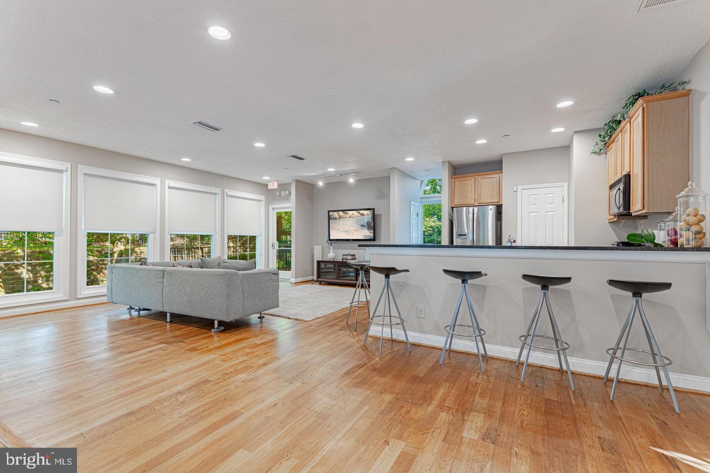 FOUNTAINS AT MCLEAN - Residential Lease