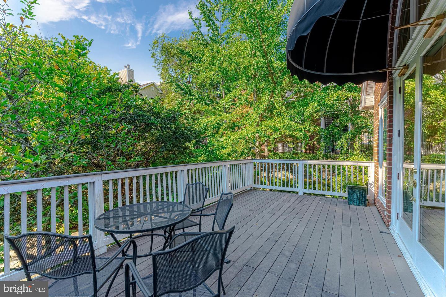 FOUNTAINS AT MCLEAN - Residential Lease