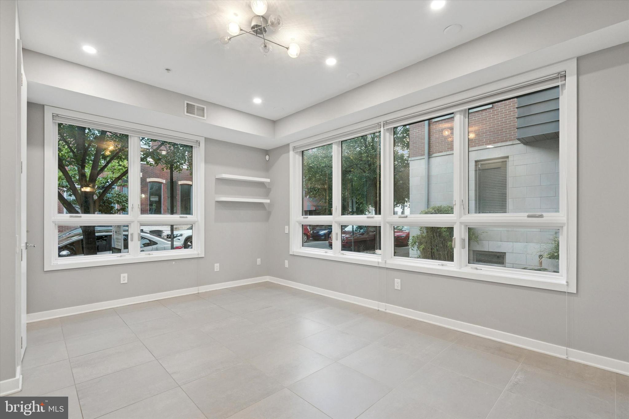 GRADUATE HOSPITAL - Residential