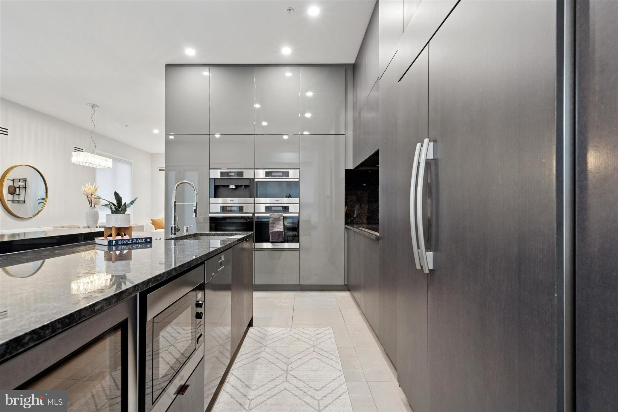 GRADUATE HOSPITAL - Residential